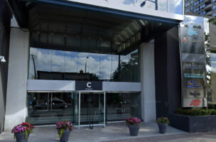 3250 Rue Bloor Ouest